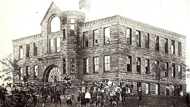 1909 building